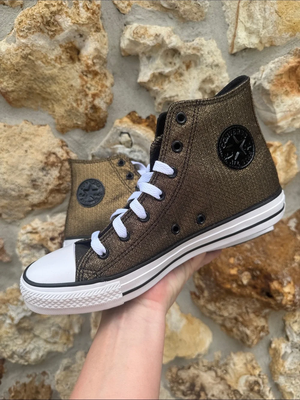 Chuck Taylor All Star Sparkle big kids 6 women’s 8